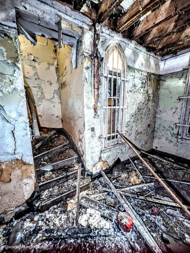 Fire damaged building Restoration company - TOTAL